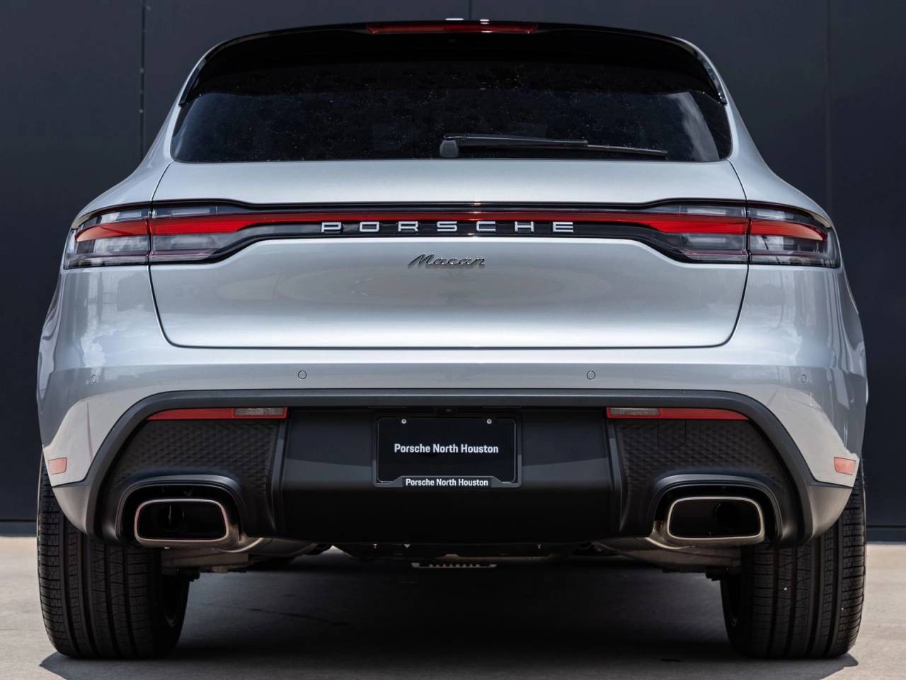 2026 Porsche Macan AWD