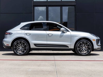 2026 Porsche Macan AWD