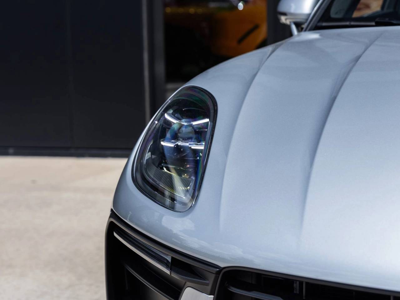 2026 Porsche Macan AWD