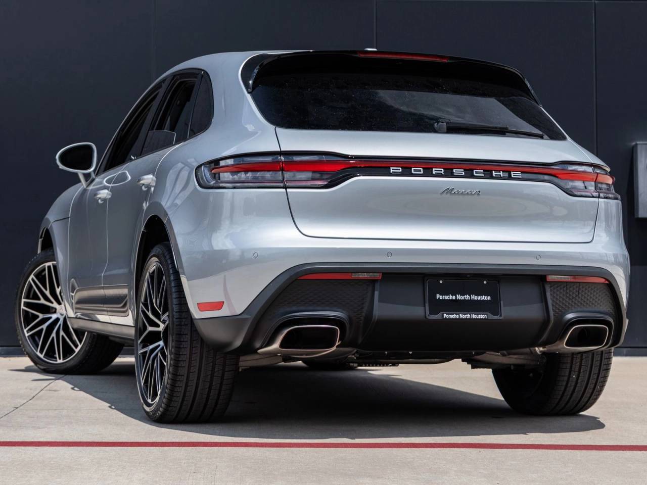 2026 Porsche Macan AWD