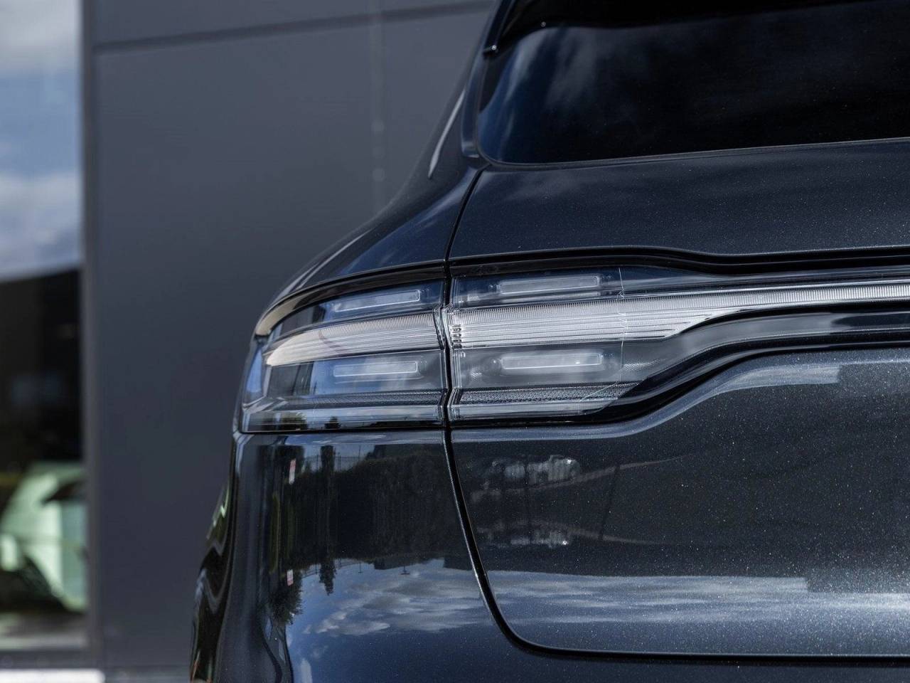 2026 Porsche Macan AWD