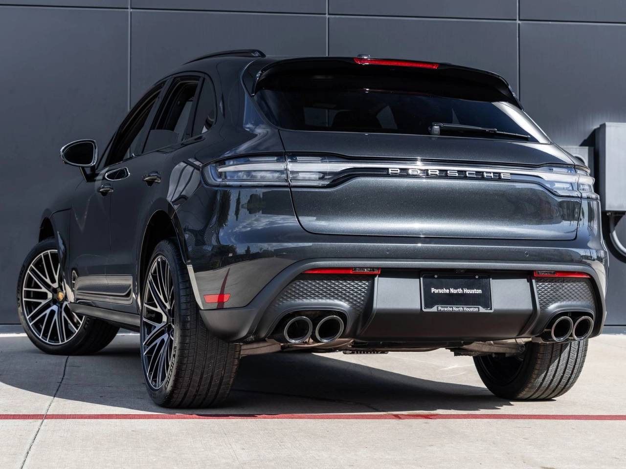 2026 Porsche Macan AWD