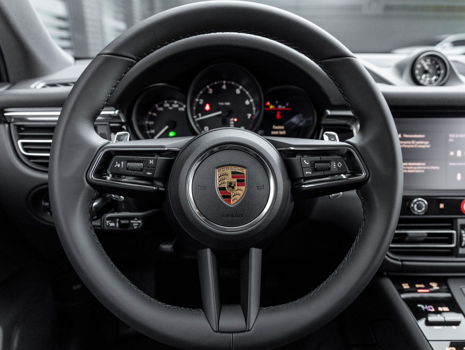 2026 Porsche Macan Macan