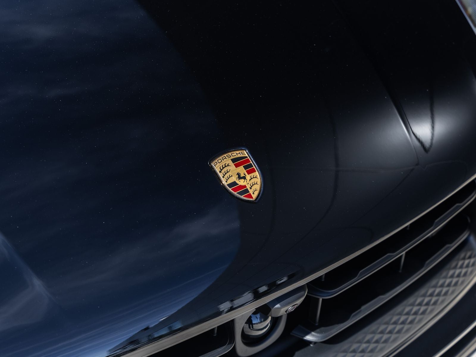 2026 Porsche Macan Base