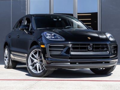 2026 Porsche Macan Base