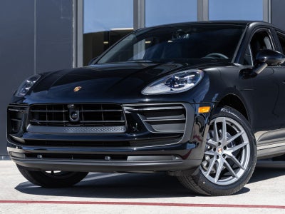 2026 Porsche Macan Base