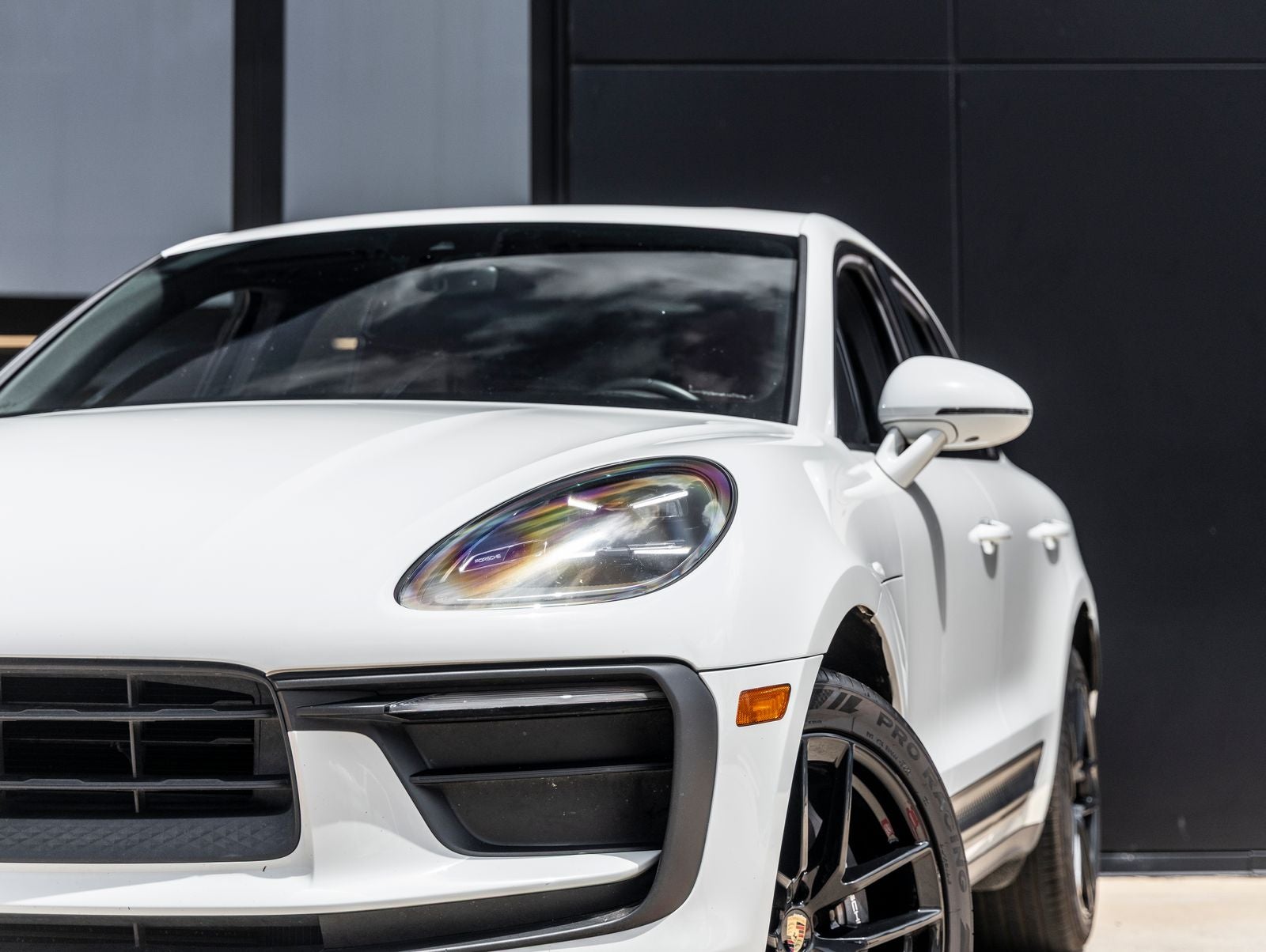 2023 Porsche Macan Macan (MY23)
