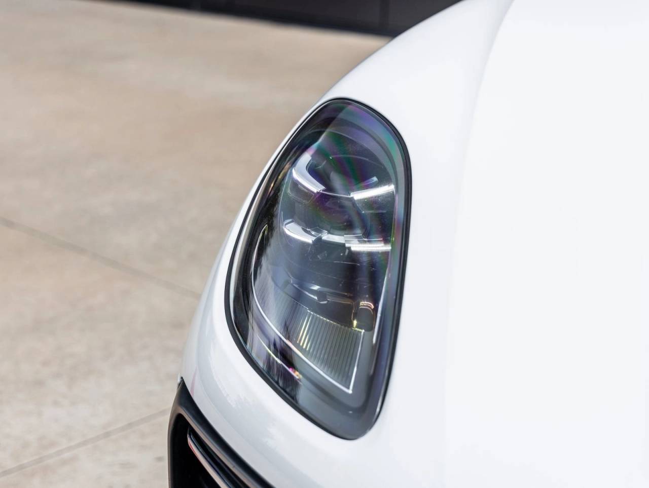 2023 Porsche Macan Macan (MY23)