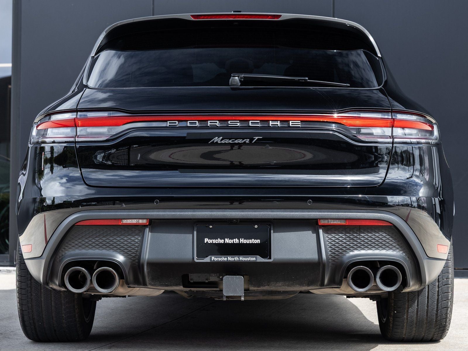 2023 Porsche Macan Macan T (MY23)
