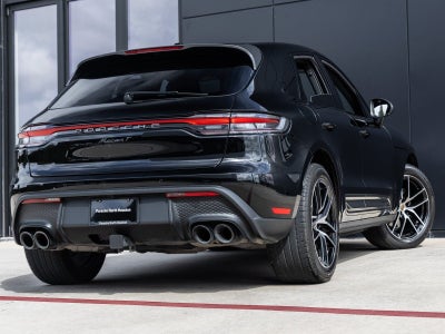 2023 Porsche Macan Macan T (MY23)
