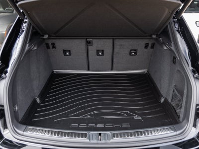 2023 Porsche Macan Macan T (MY23)