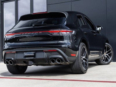 2023 Porsche Macan Macan T (MY23)