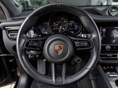 2023 Porsche Macan Macan T (MY23)