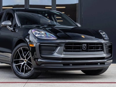 2023 Porsche Macan Macan T (MY23)