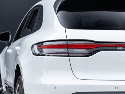 2023 Porsche Macan T