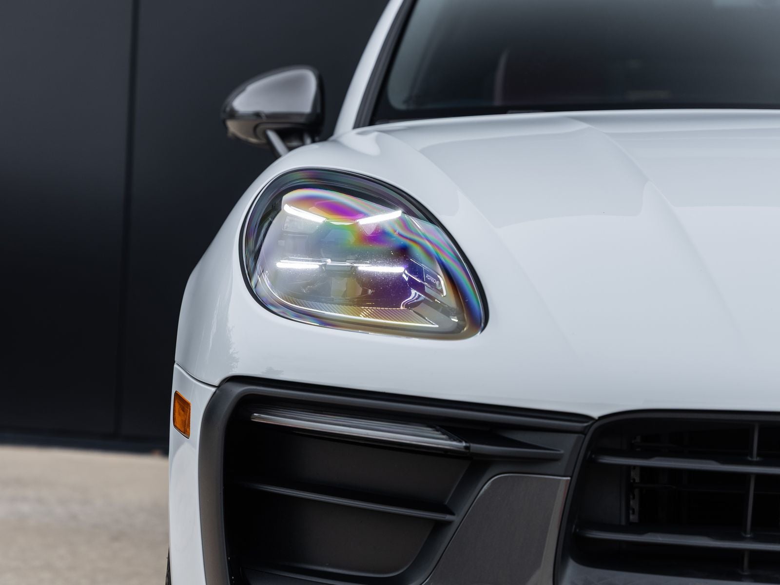 2023 Porsche Macan T