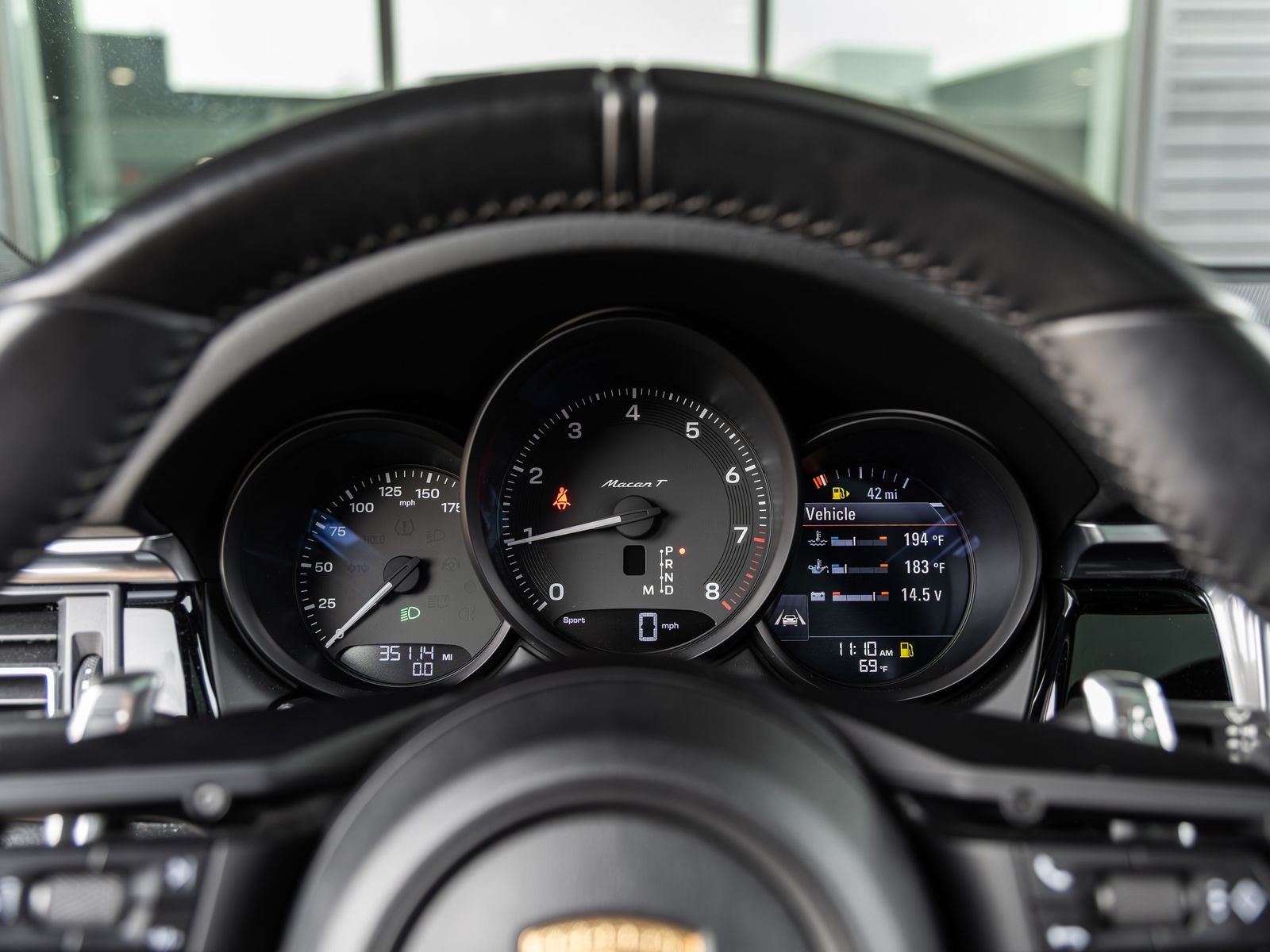 2023 Porsche Macan T