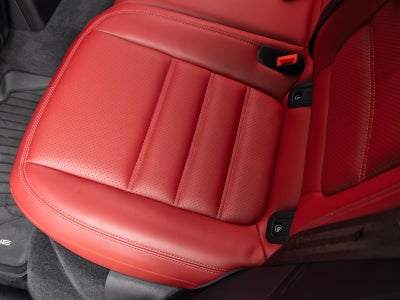 2023 Porsche Macan T