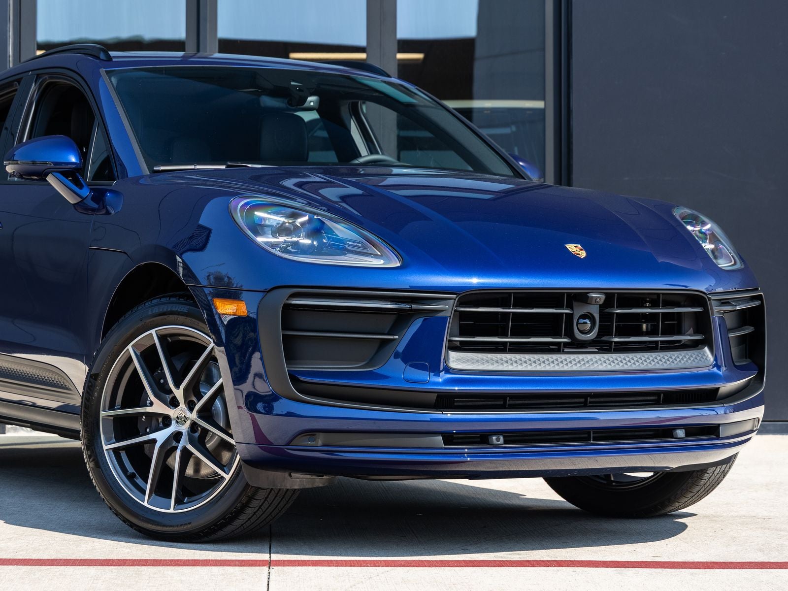 2026 Porsche Macan AWD