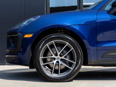 2026 Porsche Macan AWD
