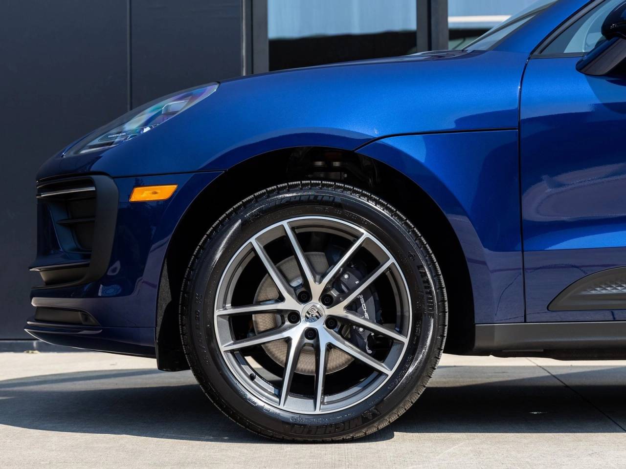 2026 Porsche Macan AWD