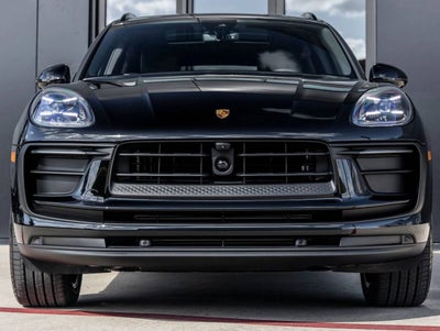 2026 Porsche Macan AWD