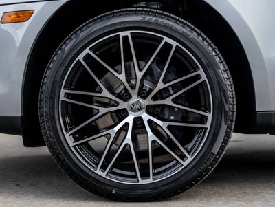 2026 Porsche Macan AWD