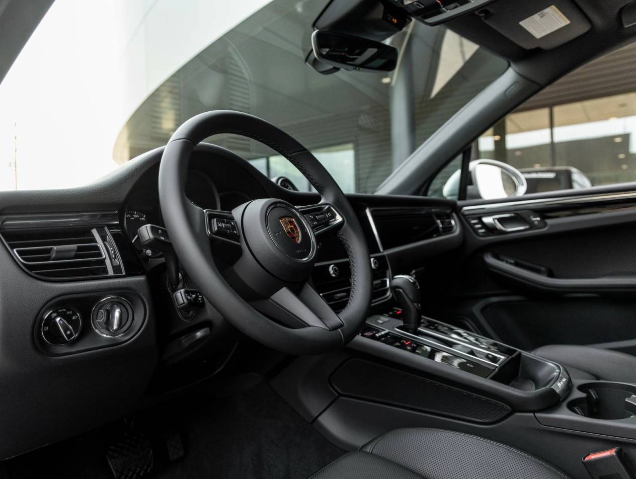 2026 Porsche Macan AWD