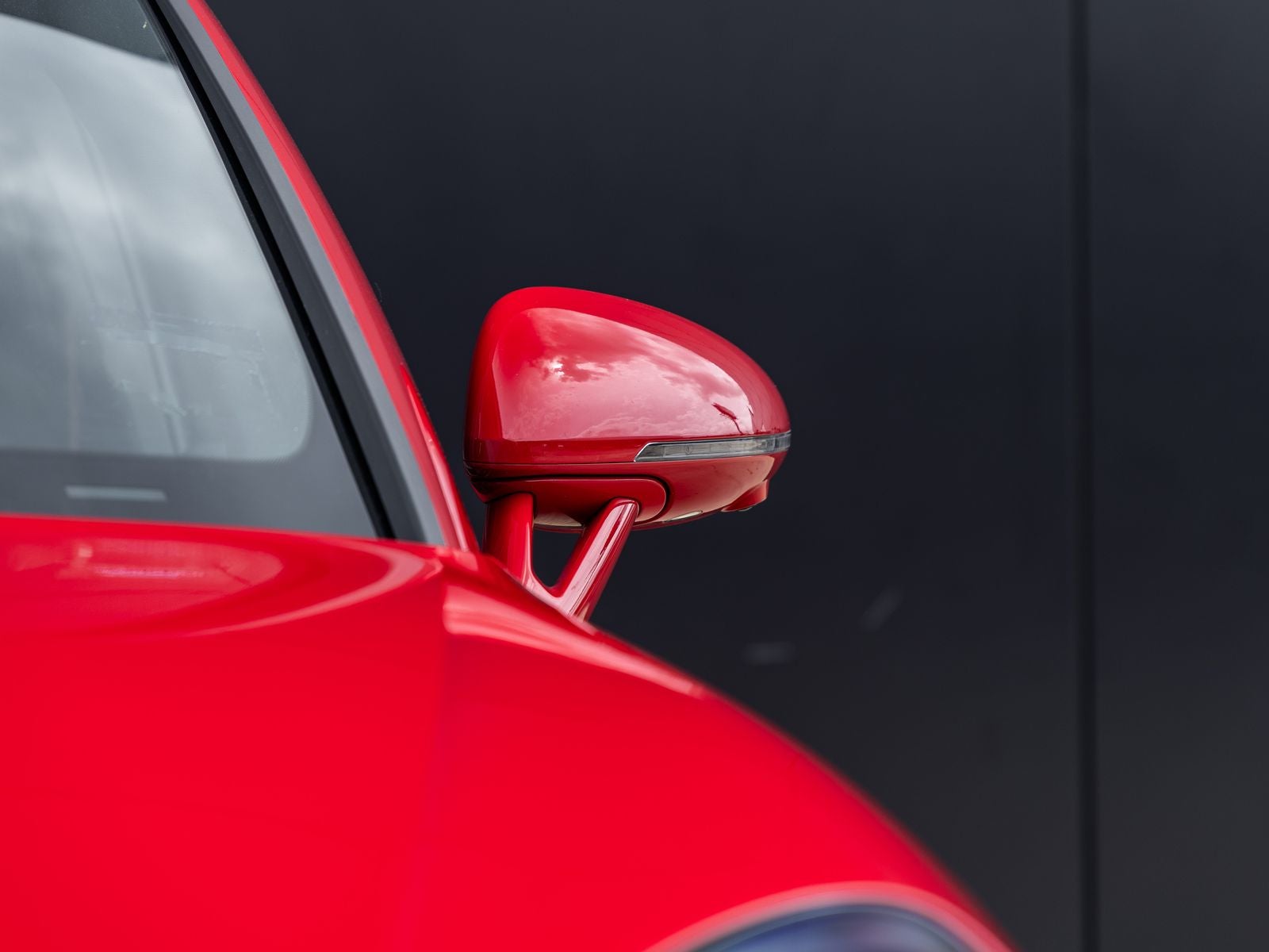 2023 Porsche Macan Macan (MY23)