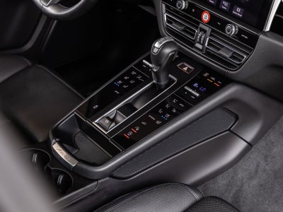2023 Porsche Macan Macan (MY23)