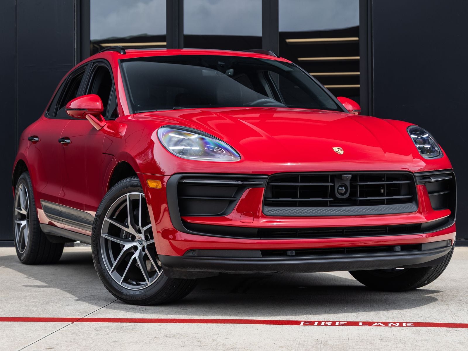 2023 Porsche Macan Macan (MY23)