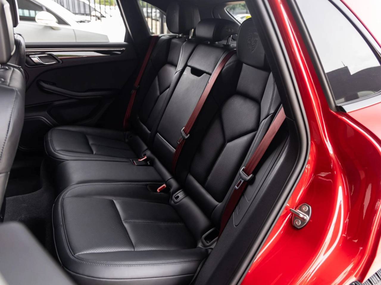 2023 Porsche Macan Macan (MY23)