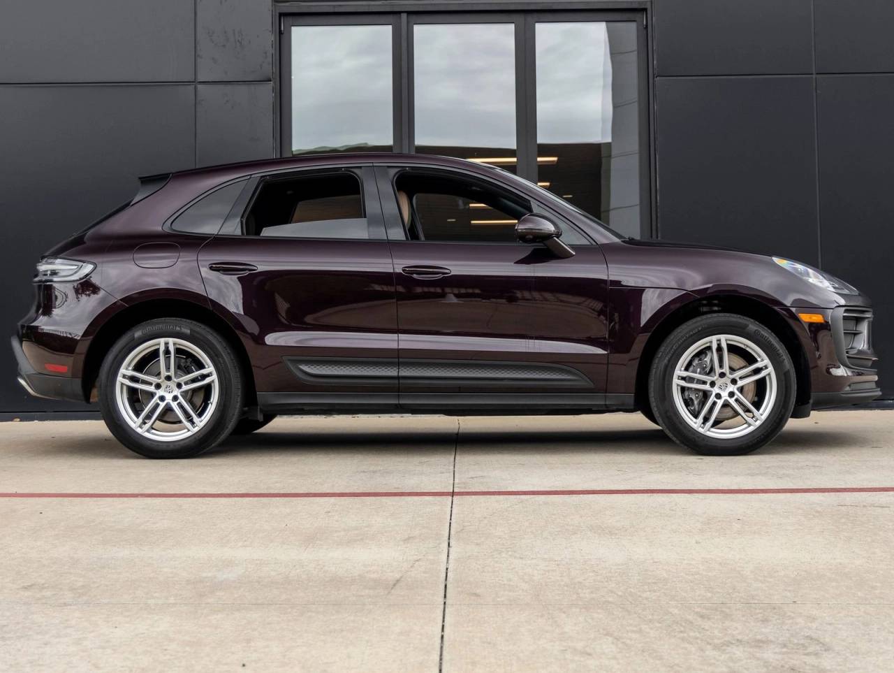 2024 Porsche Macan AWD