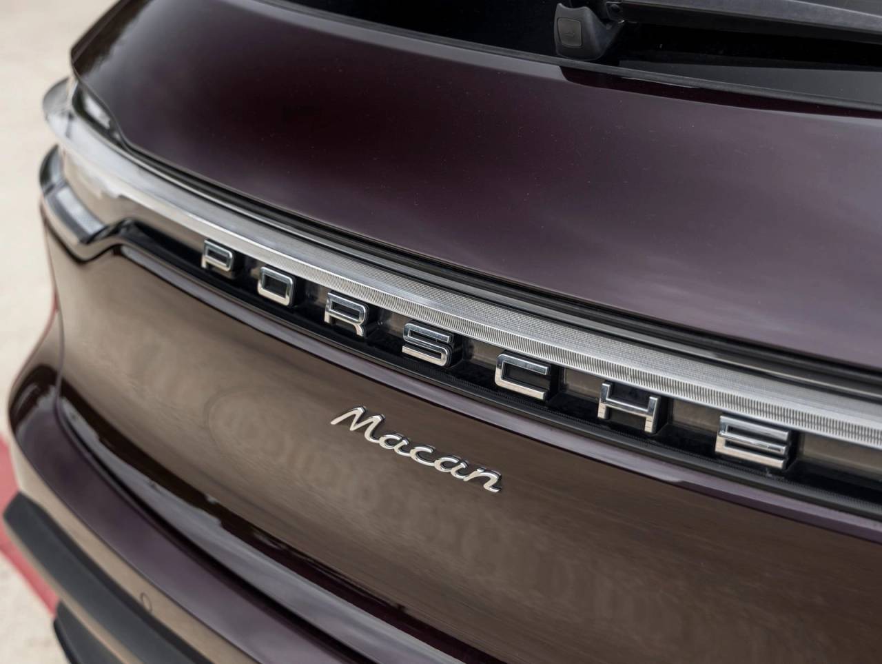 2024 Porsche Macan AWD