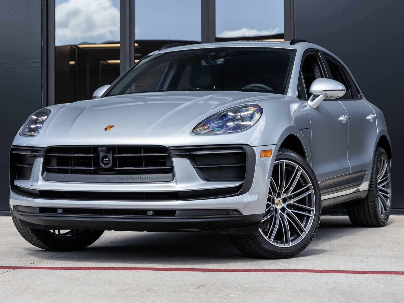 2026 Porsche Macan Base