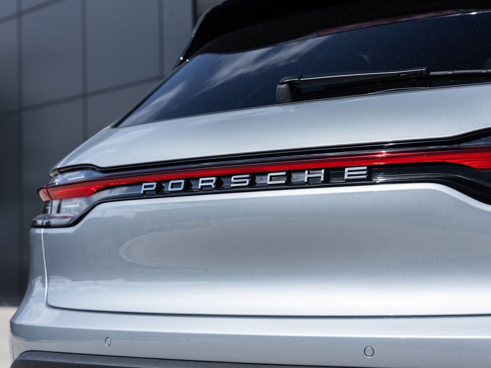2026 Porsche Macan Base