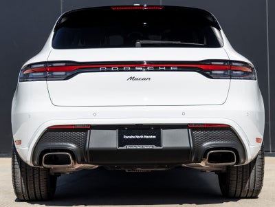 2026 Porsche Macan Base