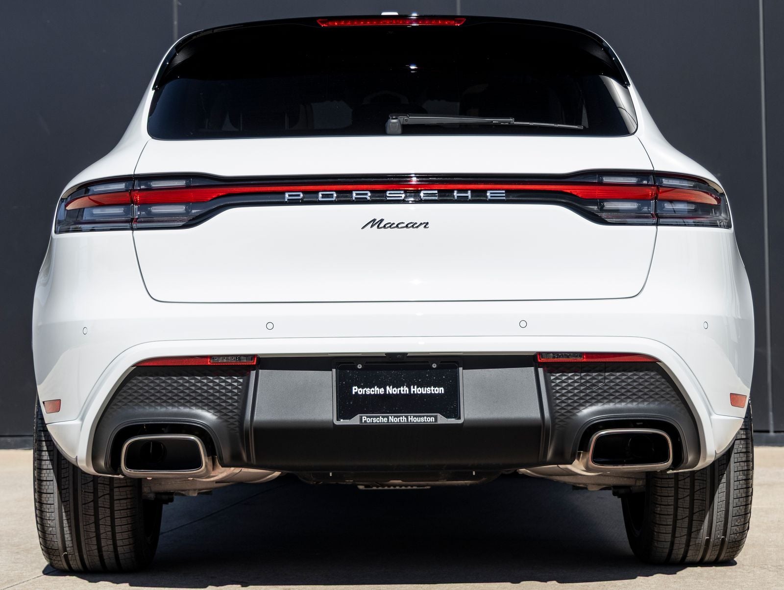 2026 Porsche Macan Base
