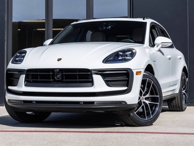 2026 Porsche Macan AWD