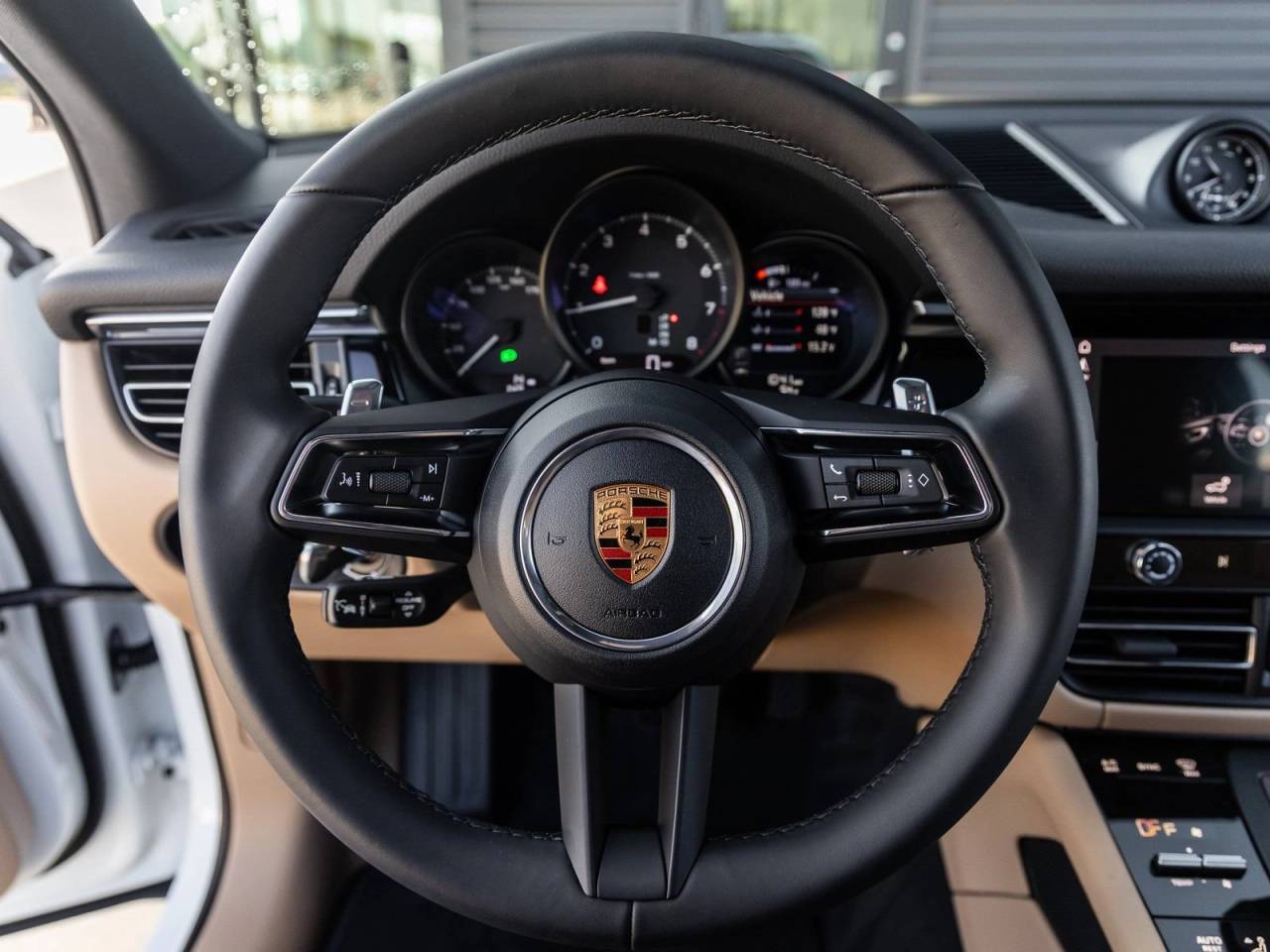 2026 Porsche Macan AWD