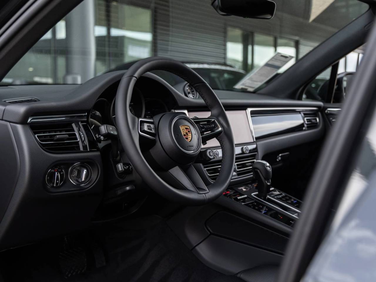 2026 Porsche Macan Macan