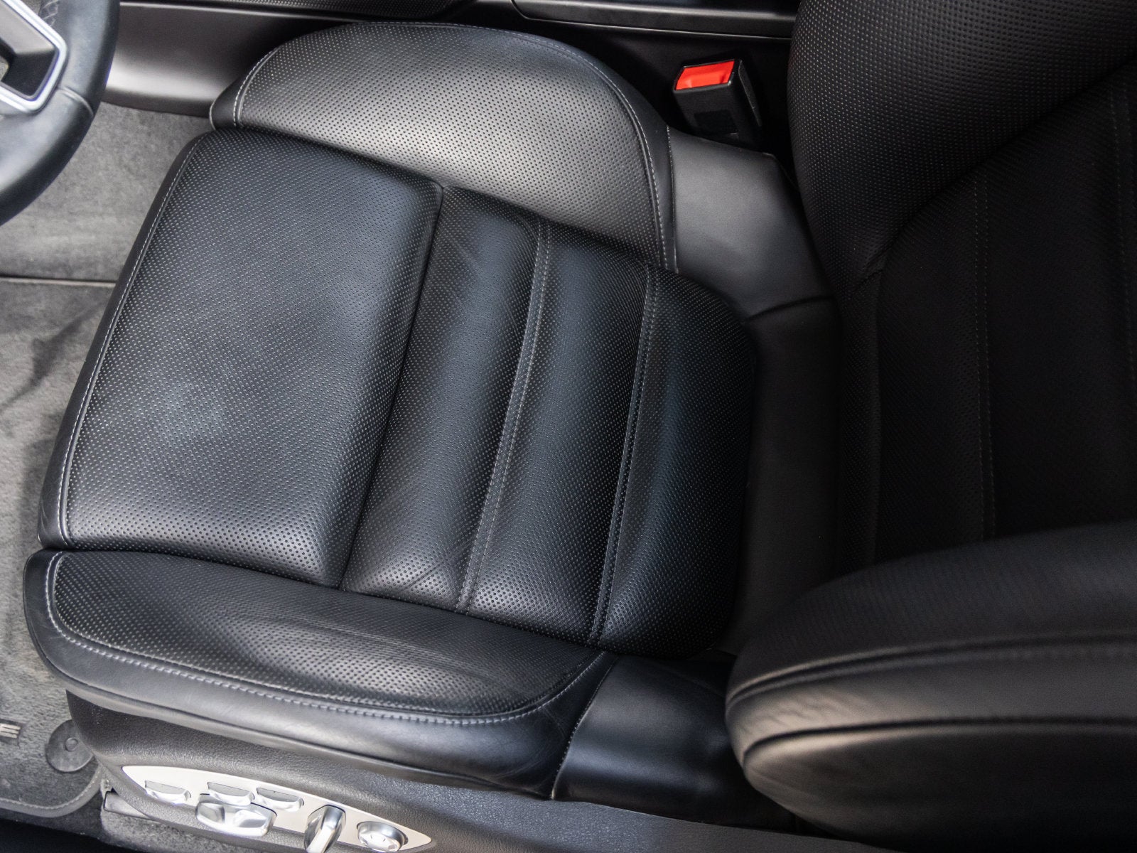 2018 Porsche Macan Macan Sport Edition