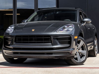 2022 Porsche Macan AWD
