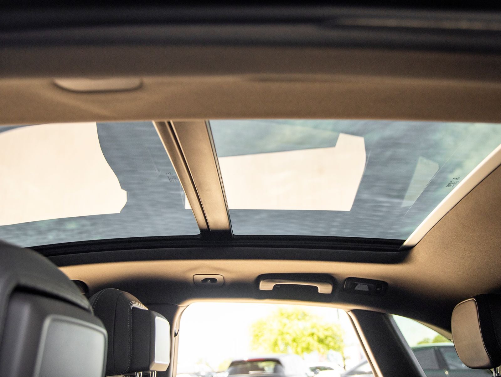 2022 Porsche Macan AWD