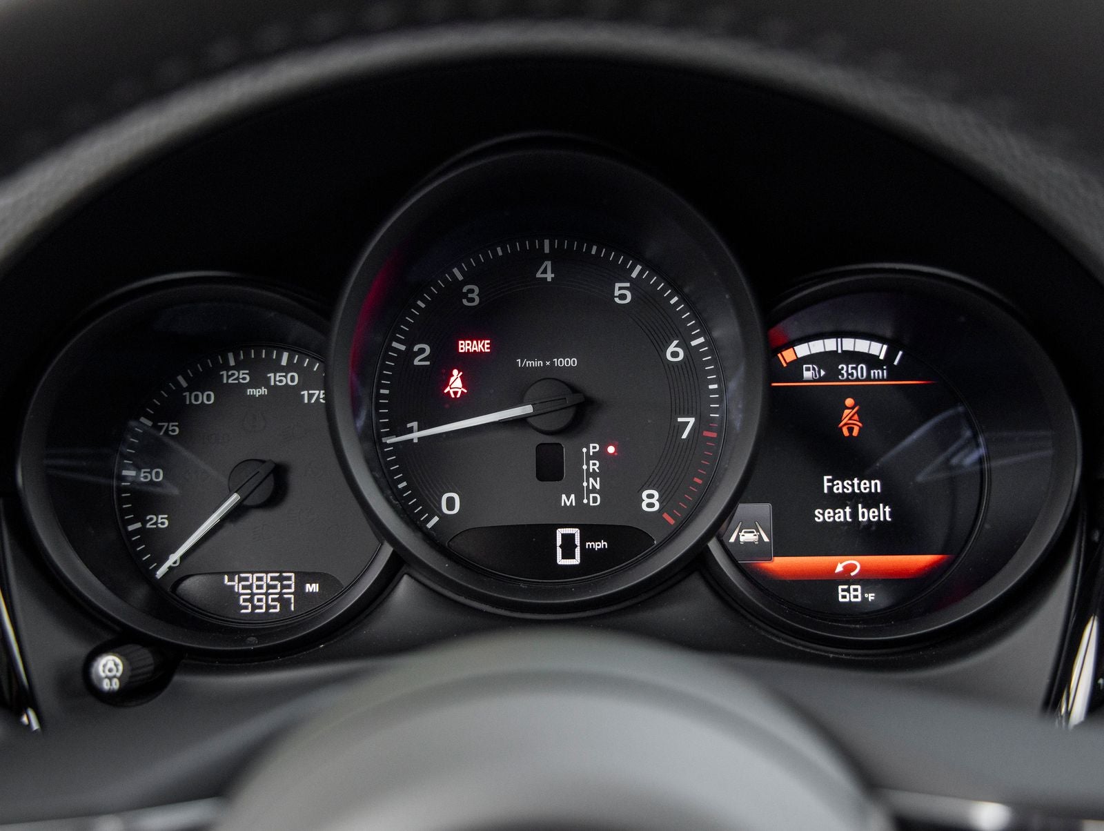 2022 Porsche Macan AWD