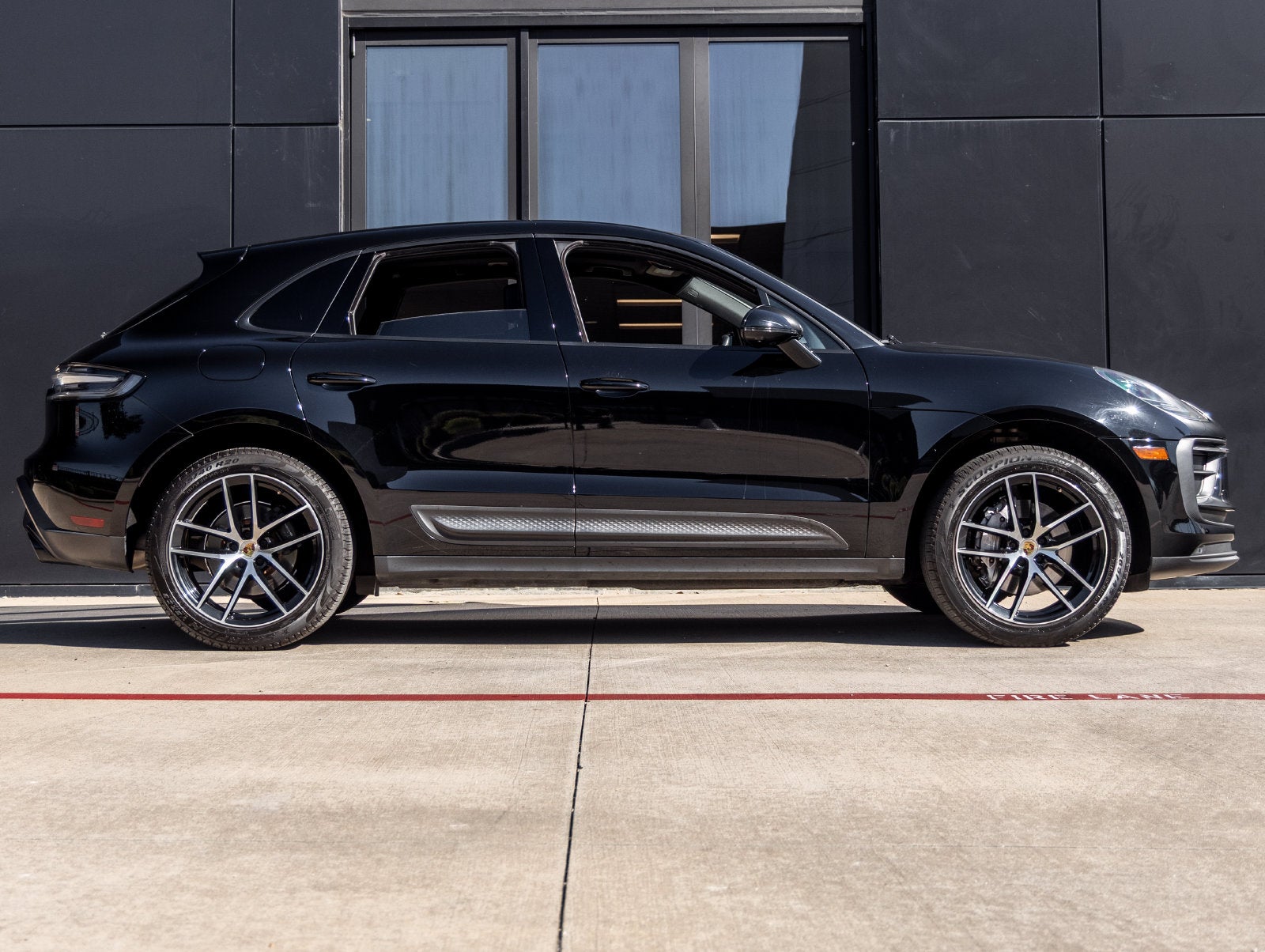 2023 Porsche Macan Macan