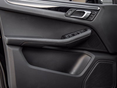 2023 Porsche Macan Macan