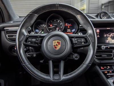 2023 Porsche Macan Macan