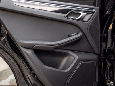 2023 Porsche Macan Macan