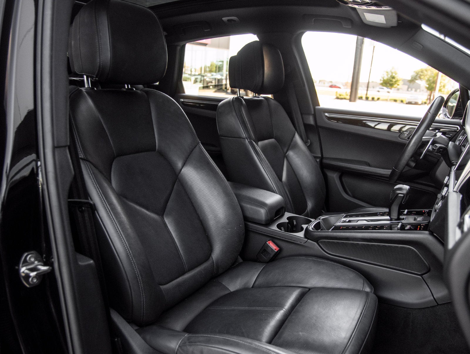 2023 Porsche Macan Macan